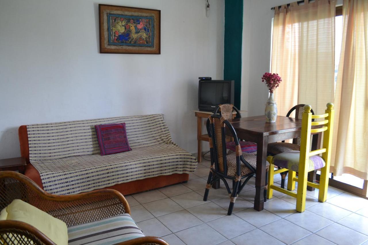 Casa Ana Ruth Hotel บูเซเรียส ภายนอก รูปภาพ