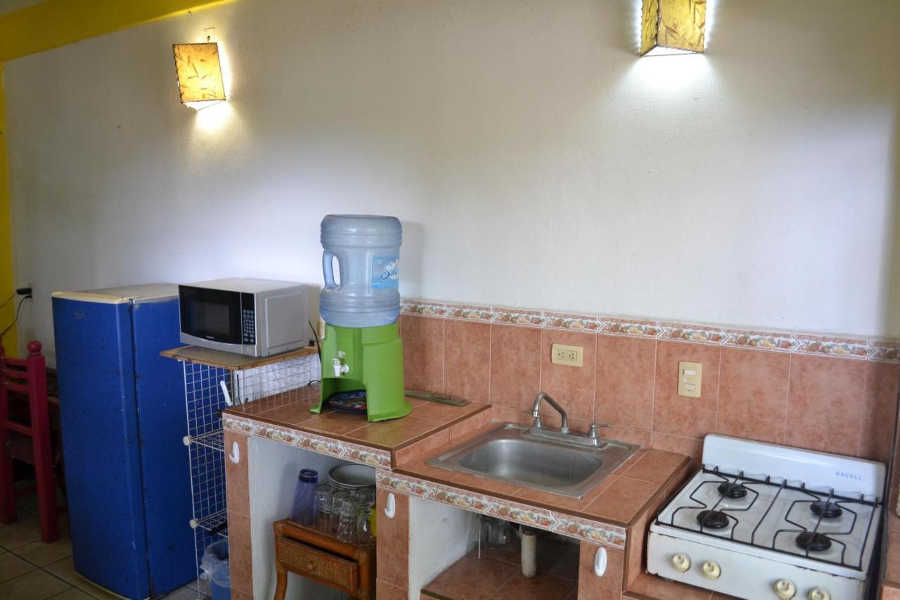 Casa Ana Ruth Hotel บูเซเรียส ภายนอก รูปภาพ